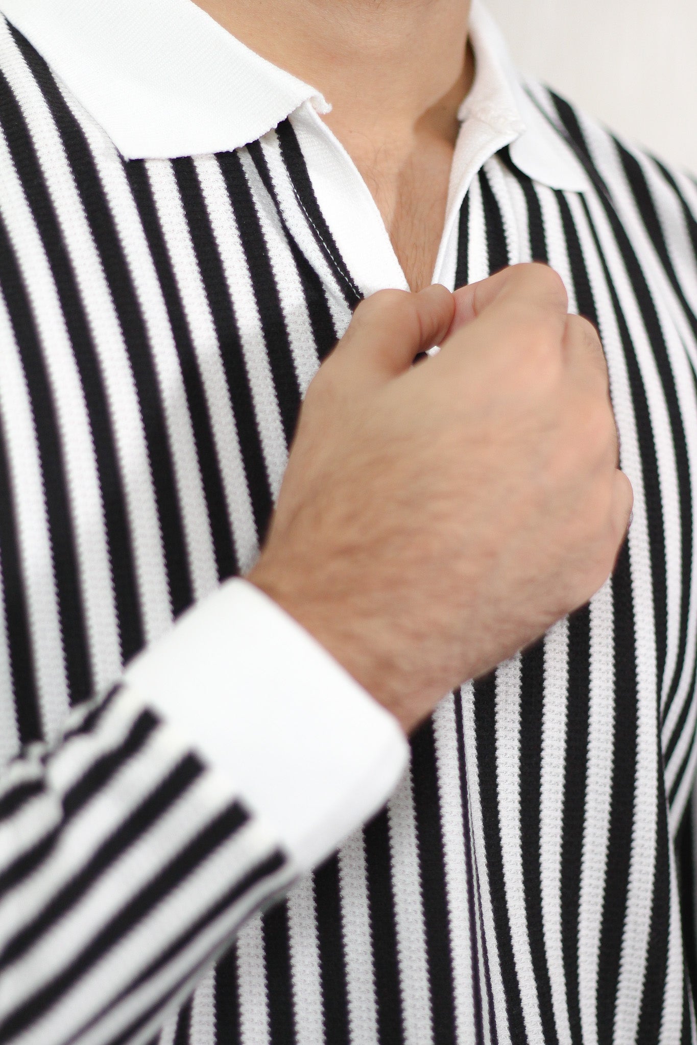 Monochrome Vertical Stripe Polo Knit